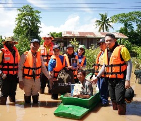 นายสุชาติ ทีคะสุข ผู้ว่าราชการจังหวัดสุโขทัย ... พารามิเตอร์รูปภาพ 7