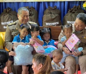 พระบาทสมเด็จพระเจ้าอยู่หัว ทรงพระกรุณาโปรดเกล้าโปรดกระหม่อม ... พารามิเตอร์รูปภาพ 4