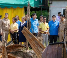 นายทวี เสริมภักดีกุล ผู้ว่าราชการจังหวัดพิษณุโลก ... พารามิเตอร์รูปภาพ 1