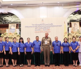 พลเรือเอก พงษ์เทพ หนูเทพ องคมนตรี ... พารามิเตอร์รูปภาพ 16