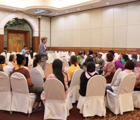 พลเรือเอก พงษ์เทพ หนูเทพ องคมนตรี ... พารามิเตอร์รูปภาพ 28