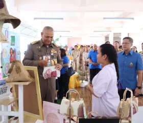 พลเรือเอก พงษ์เทพ หนูเทพ องคมนตรี ประธานกรรมการบริหาร ... พารามิเตอร์รูปภาพ 6