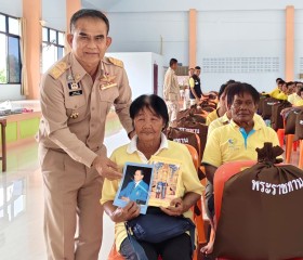 นายบุญเหลือ บารมี รองผู้ว่าราชการจังหวัดพิษณุโลก ... พารามิเตอร์รูปภาพ 7