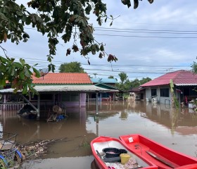 พระบาทสมเด็จพระเจ้าอยู่หัว ทรงพระกรุณาโปรดเกล้าฯ ให้ พลเอก ... พารามิเตอร์รูปภาพ 22