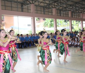 ประธานกรรมการบริหารมูลนิธิราชประชานุเคราะห์ฯ ... พารามิเตอร์รูปภาพ 2