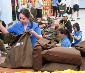 พลเรือเอก พงษ์เทพ หนูเทพ องคมนตรี ... พารามิเตอร์รูปภาพ 23