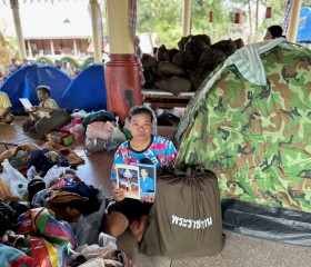 นายวิลาศ รุจิวัฒนพงศ์ รองประธานฝ่ายบรรเทาทุกข์ ... พารามิเตอร์รูปภาพ 8