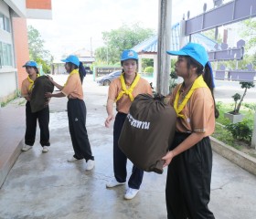 นายวิลาศ รุจิวัฒนพงศ์ รองประธานฝ่ายบรรเทาทุกข์ ... พารามิเตอร์รูปภาพ 12