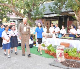พลเรือเอก พงษ์เทพ หนูเทพ องคมนตรี ... พารามิเตอร์รูปภาพ 4