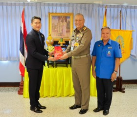 พลเรือเอก พงษ์เทพ หนูเทพ องคมนตรี ประธานกรรมการบริหาร ... พารามิเตอร์รูปภาพ 4