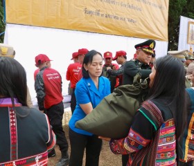 นายพลากร สุวรรณรัฐ องคมนตรี นายกมูลนิธิราชประชานุเคราะห์ฯ ... พารามิเตอร์รูปภาพ 15