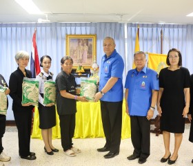 พลเรือเอก พงษ์เทพ หนูเทพ องคมนตรี ประธานกรรมการบริหาร ... พารามิเตอร์รูปภาพ 1