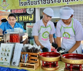 พลเรือเอก พงษ์เทพ หนูเทพ องคมนตรี ... พารามิเตอร์รูปภาพ 5