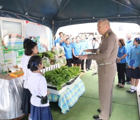 พลเรือเอก พงษ์เทพ หนูเทพ องคมนตรี ... พารามิเตอร์รูปภาพ 5