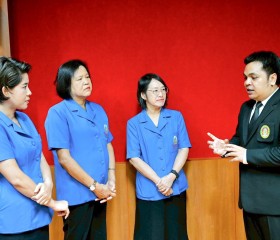 คณะกรรมการฝ่ายการสังคมสงเคราะห์ เจ้าหน้าที่มูลนิธิ ฯ ... พารามิเตอร์รูปภาพ 4