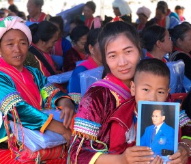 พระบาทสมเด็จพระเจ้าอยู่หัว ทรงพระกรุณา ... พารามิเตอร์รูปภาพ 9