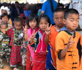 พระบาทสมเด็จพระเจ้าอยู่หัว ทรงพระกรุณา ... พารามิเตอร์รูปภาพ 10