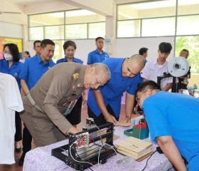 พลเรือเอก พงษ์เทพ หนูเทพ องคมนตรี ... พารามิเตอร์รูปภาพ 8