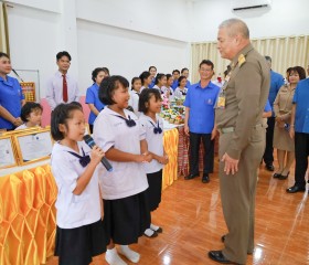 พลเรือเอก พงษ์เทพ หนูเทพ องคมนตรี ... พารามิเตอร์รูปภาพ 13
