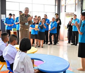 พลเรือเอก พงษ์เทพ หนูเทพ องคมนตรี ... พารามิเตอร์รูปภาพ 26
