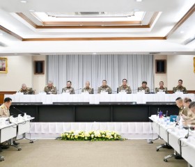 นายพลากร สุวรรณรัฐ นายกมูลนิธิราชประชานุเคราะห์ฯ ... พารามิเตอร์รูปภาพ 1