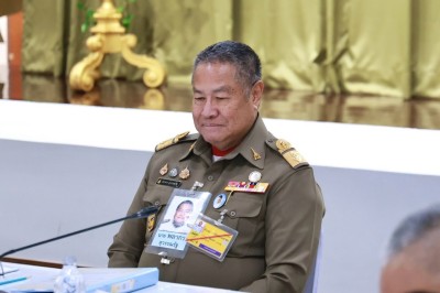 นายพลากร สุวรรณรัฐ องคมนตรี ... พารามิเตอร์รูปภาพ 1