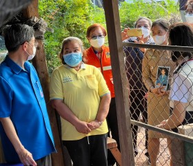 จังหวัดลพบุรีจัดพิธีมอบสิ่งของพระราชทาน ... Image 8