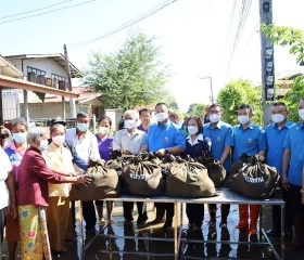 นายพิจิตร บุญทัน ผู้ว่าราชการจังหวัดสุรินทร์ ... พารามิเตอร์รูปภาพ 4